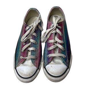 Girl’s Converse All Star Low Top Sparkle Sneakers. Size 2.